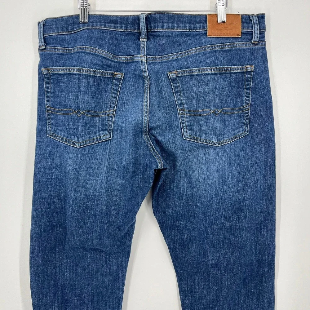 Lucky Brand 221 Straight Mens Jeans Blue Medium Wash 38x32 Denim Pants